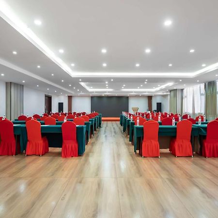Ramada Linyi North Ξενοδοχείο Εξωτερικό φωτογραφία