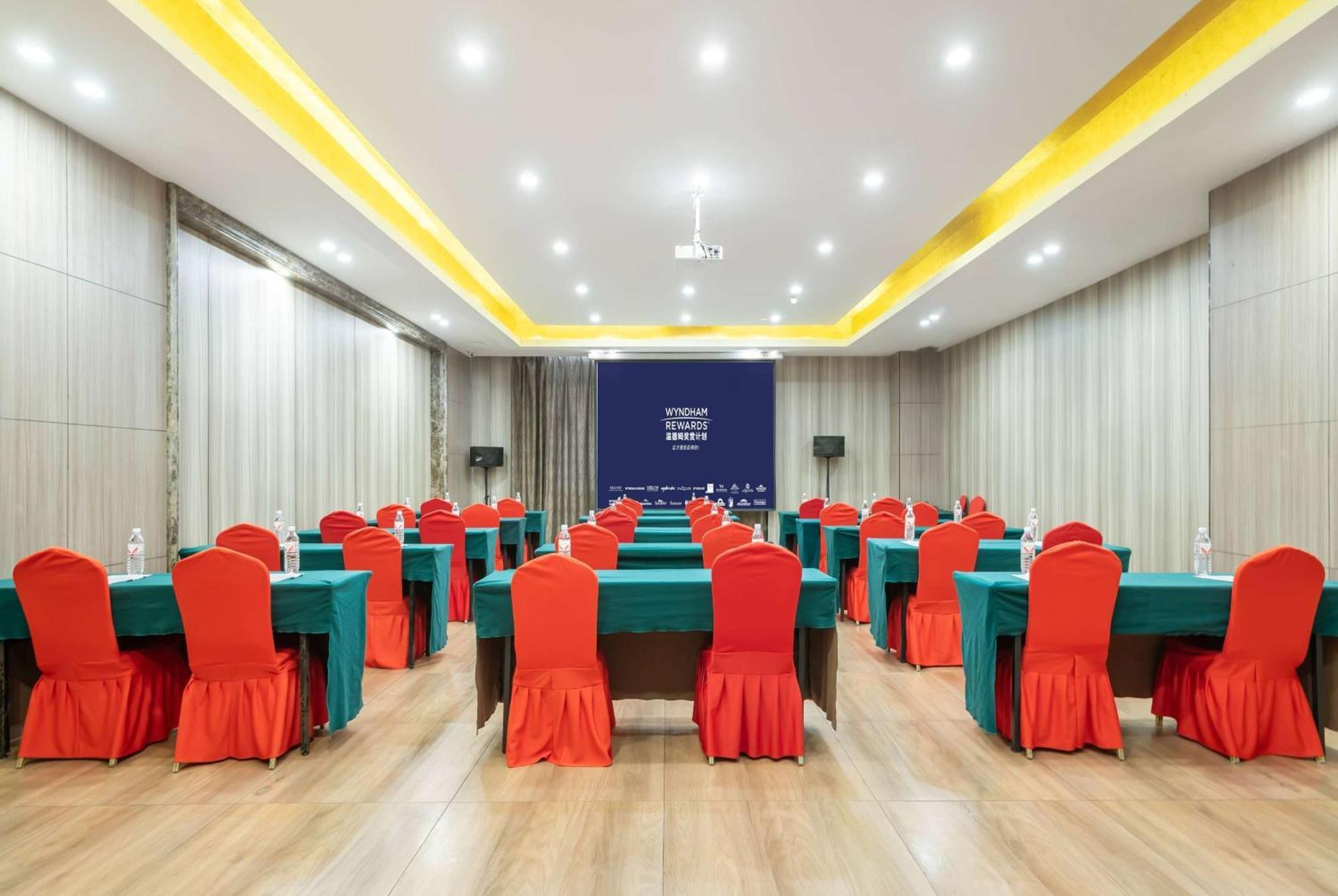Ramada Linyi North Ξενοδοχείο Εξωτερικό φωτογραφία