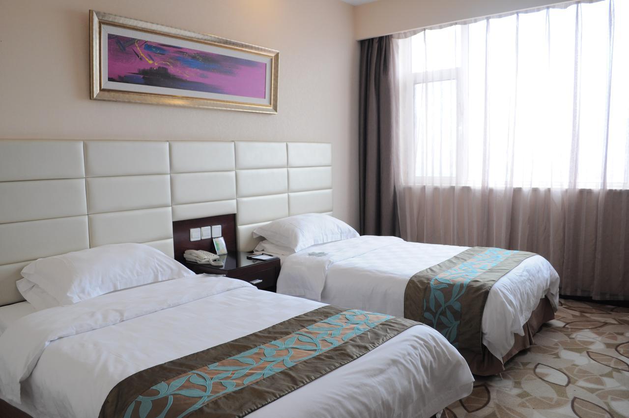 Ramada Linyi North Ξενοδοχείο Εξωτερικό φωτογραφία